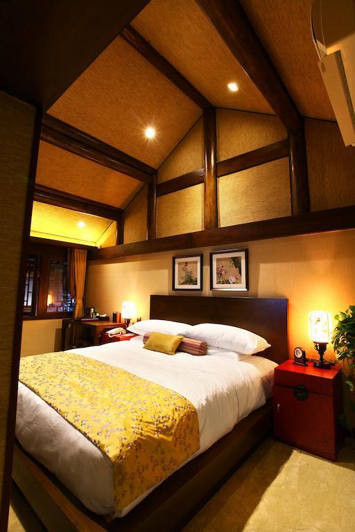 Renli Hotel  Chengdu Bagian luar foto