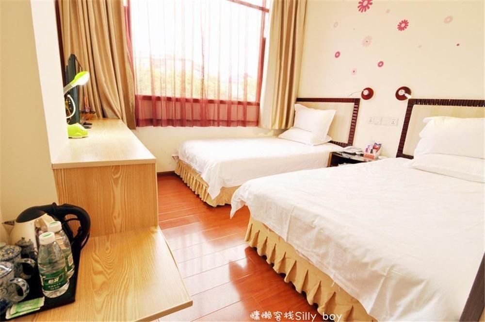 Renli Hotel  Chengdu Bagian luar foto