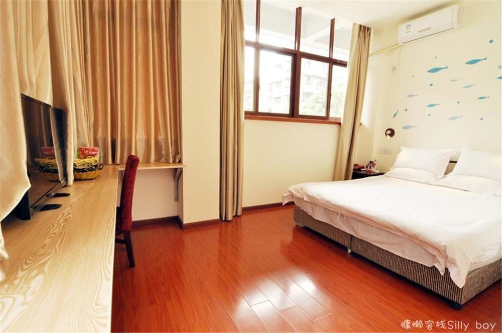 Renli Hotel  Chengdu Bagian luar foto