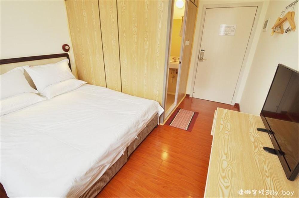 Renli Hotel  Chengdu Bagian luar foto