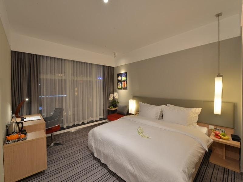 Renli Hotel  Chengdu Bagian luar foto