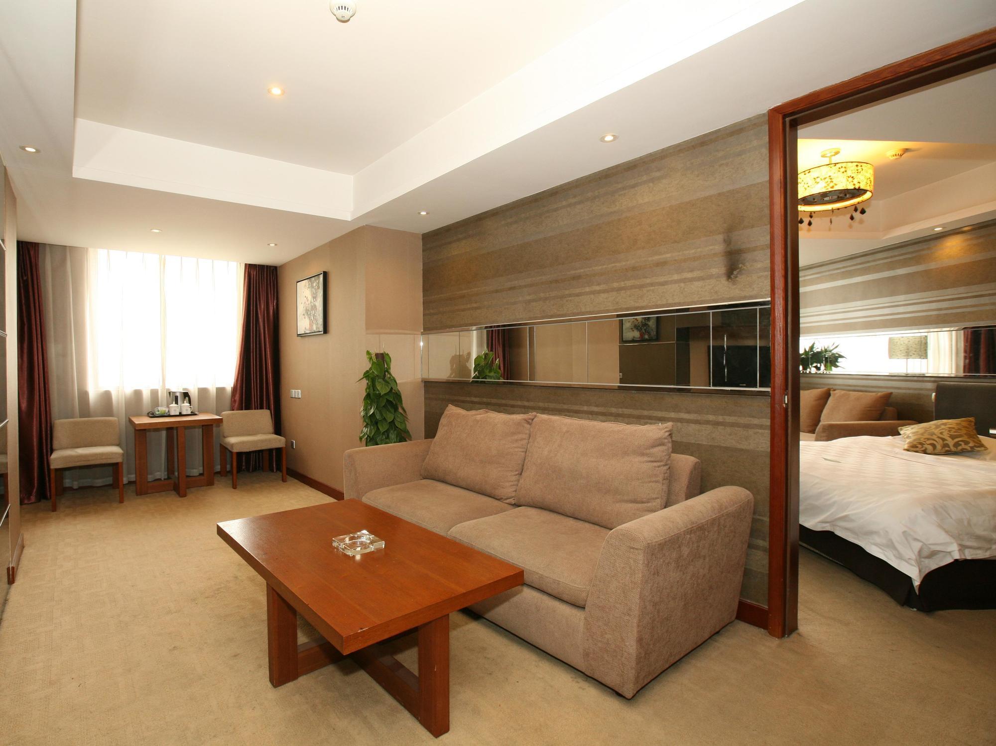 Renli Hotel  Chengdu Bagian luar foto